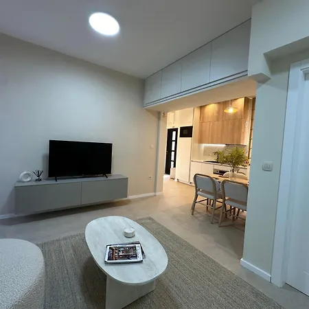 Pia Apartman